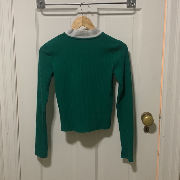 BERSHKA zip up knit green top - Picture 3 of 4